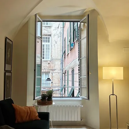 La Piazzetta Historic Center Old Port Apartment