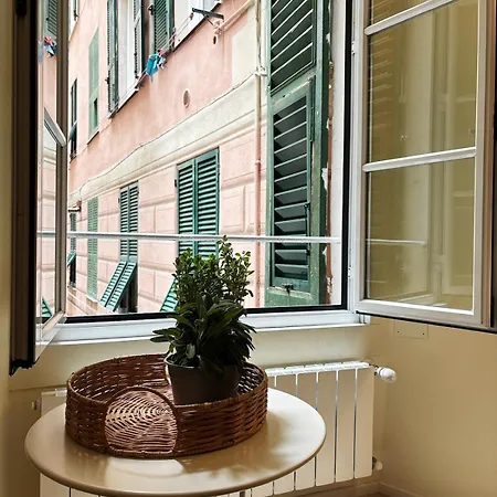La Piazzetta Historic Center Old Port 公寓