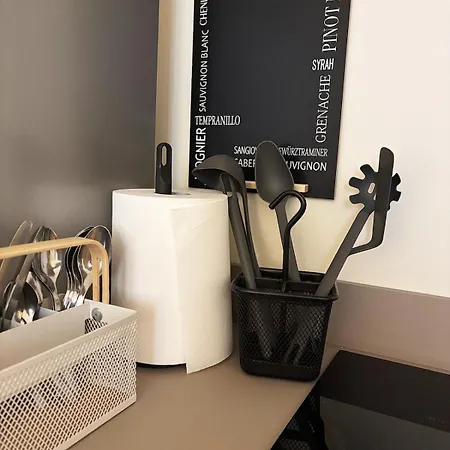 Apartment La Piazzetta Historic Center Old Port