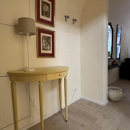 Apartment La Piazzetta Historic Center Old Port *