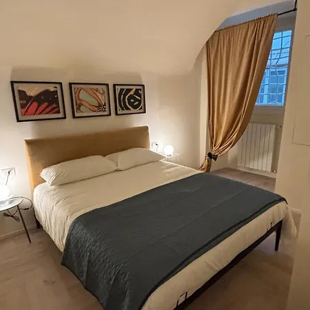 La Piazzetta Historic Center Old Port Apartment Genoa